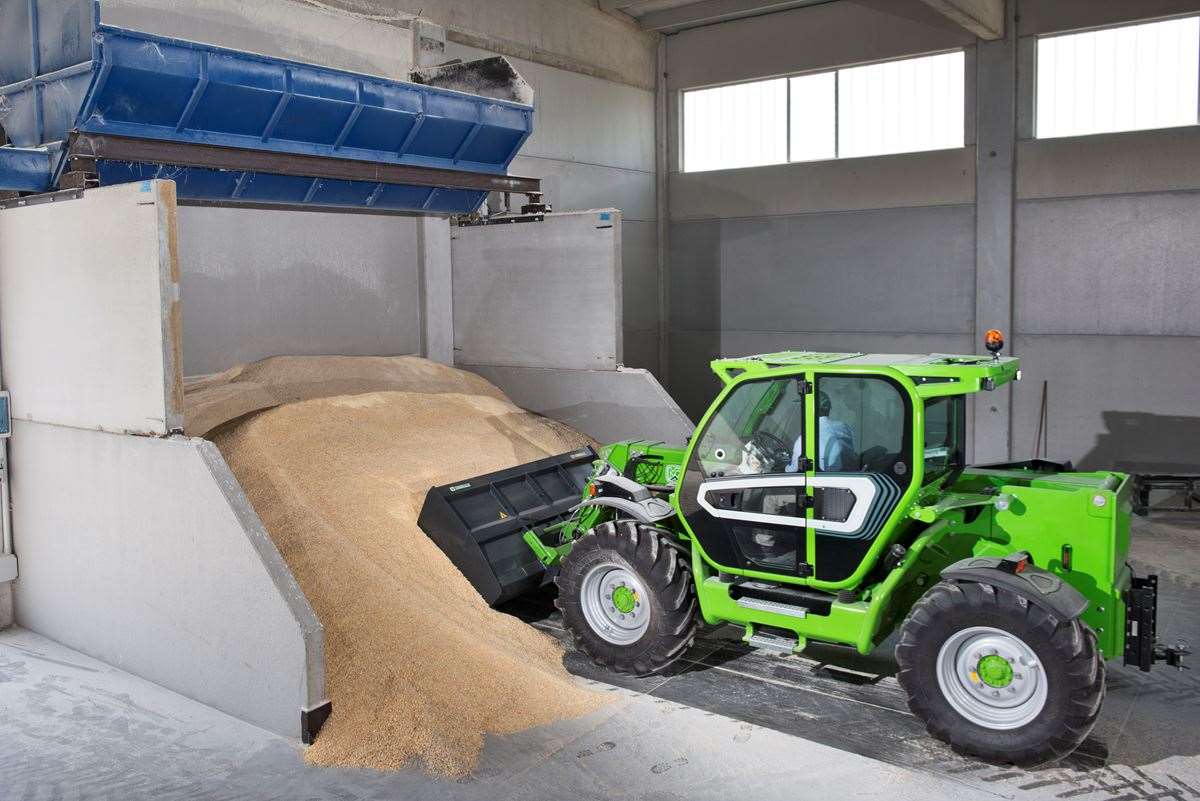 Reinforced bulk material bucket - Buckets - Accessories